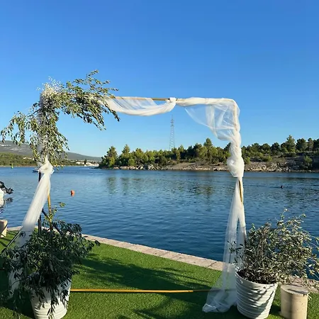 & Tisno Apartmán Obrovac